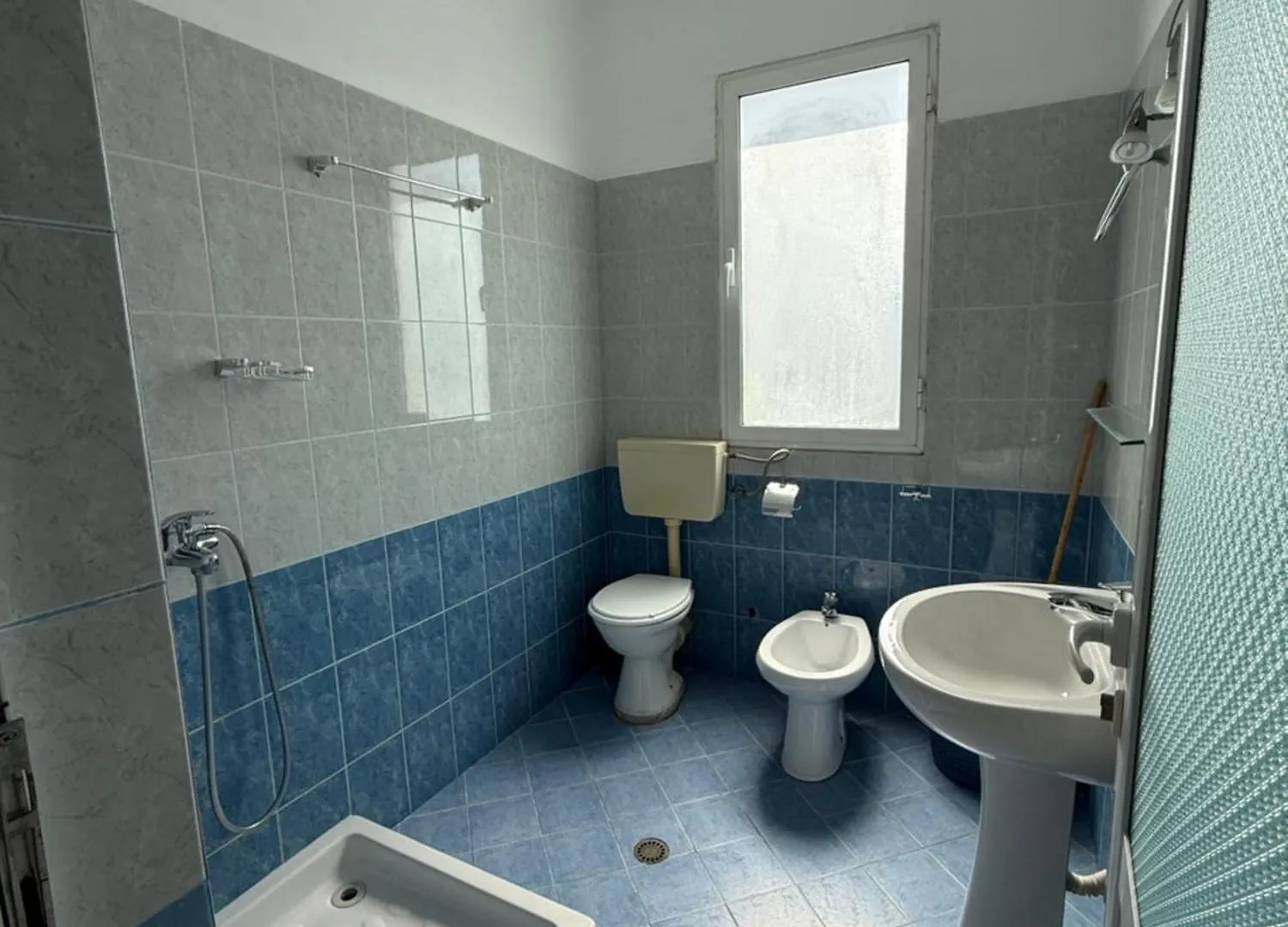 Hotelgodini Golem  0*, Golem (Tirana)